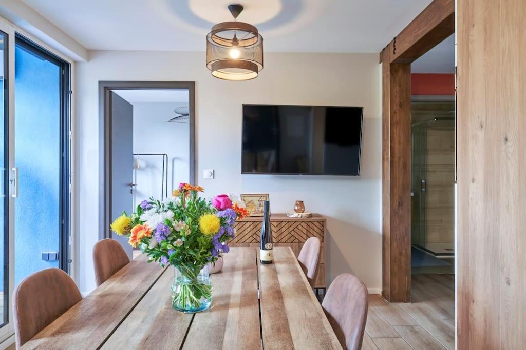 קולמר L'Alsacien Centre Ville 2 Chambres Et Terrasse מראה חיצוני תמונה